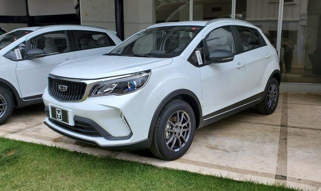 Geely GX3 Pro 2025 vs. Changan CS15: Comparativa de SUVs compactos